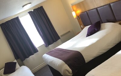 Purple Roomz