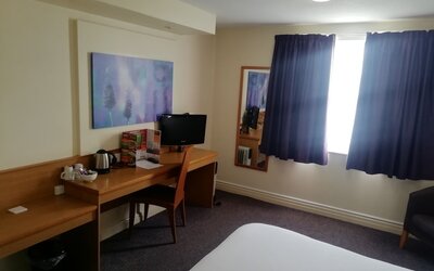 Purple Roomz