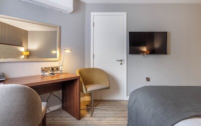 Garner Hotel Preston Samlesbury by IHG