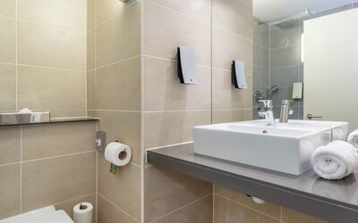 Garner Hotel Preston Samlesbury by IHG