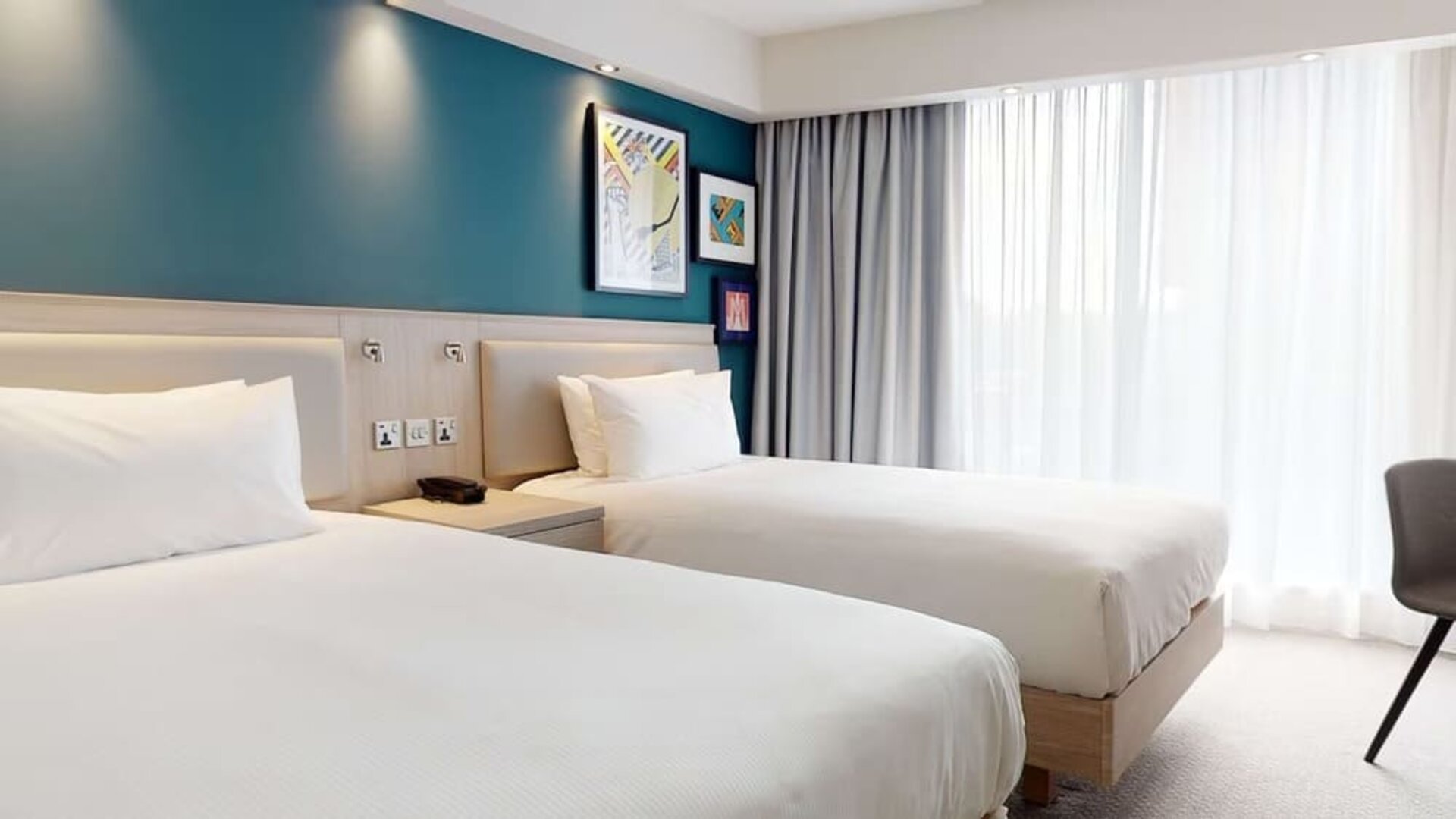 Twin day use room at the Hampton by Hilton Manchester Northern Quarter.