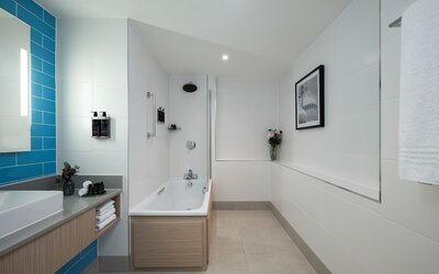 Leonardo Royal Hotel Brighton Waterfront