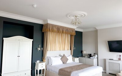 Legends Hotel Brighton