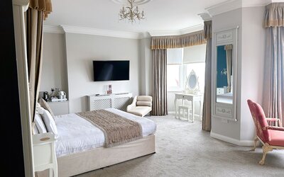Legends Hotel Brighton