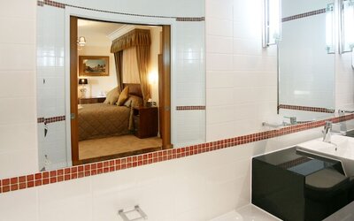 Legends Hotel Brighton