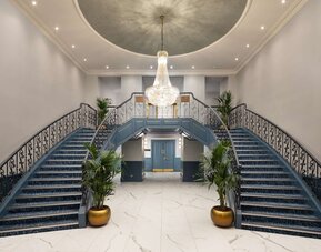 DoubleTree by Hilton Brighton Metropole