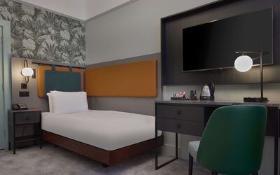 DoubleTree by Hilton Brighton Metropole