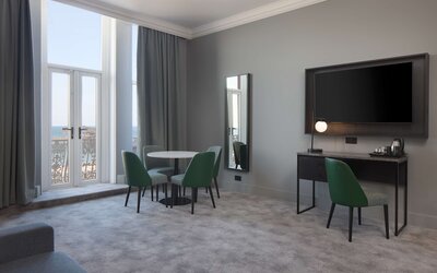 DoubleTree by Hilton Brighton Metropole