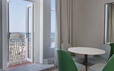 DoubleTree by Hilton Brighton Metropole
