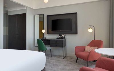 DoubleTree by Hilton Brighton Metropole