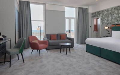 DoubleTree by Hilton Brighton Metropole