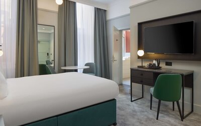 DoubleTree by Hilton Brighton Metropole