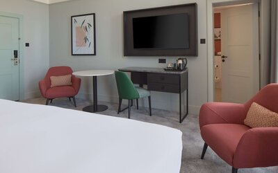 DoubleTree by Hilton Brighton Metropole