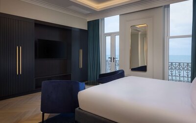 DoubleTree by Hilton Brighton Metropole