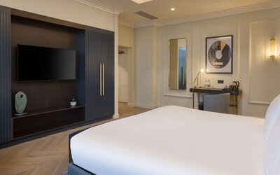 DoubleTree by Hilton Brighton Metropole