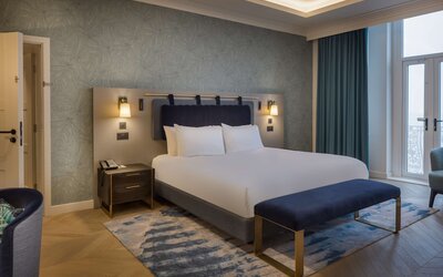 DoubleTree by Hilton Brighton Metropole