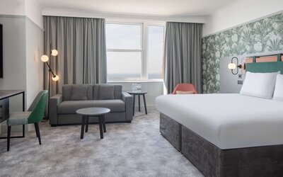 DoubleTree by Hilton Brighton Metropole