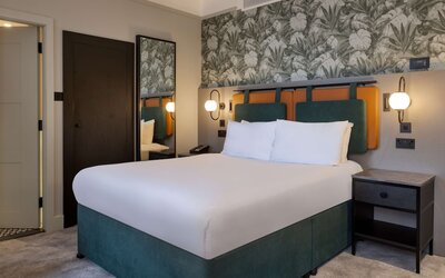 DoubleTree by Hilton Brighton Metropole
