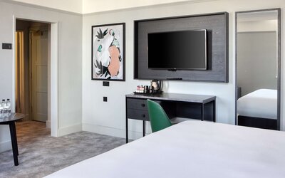 DoubleTree by Hilton Brighton Metropole