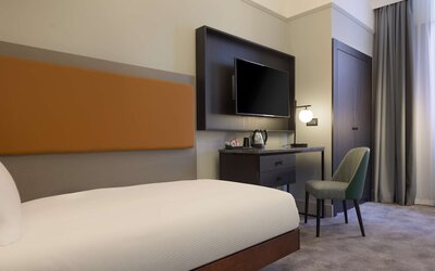 DoubleTree by Hilton Brighton Metropole