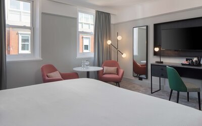 DoubleTree by Hilton Brighton Metropole
