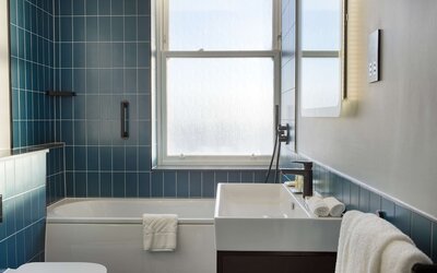 DoubleTree by Hilton Brighton Metropole