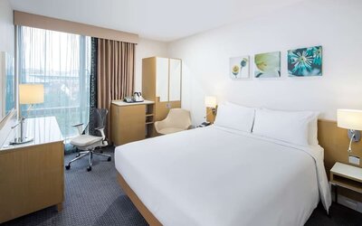 Day use room with work desk at Hilton Garden Inn Bristol City Centre.