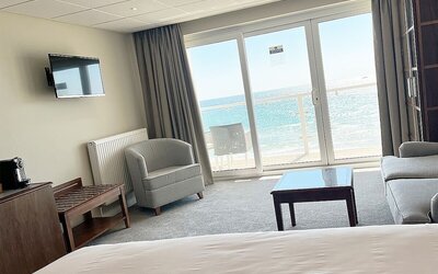 Sandbanks Hotel