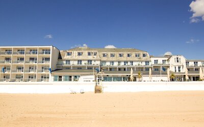 Sandbanks Hotel