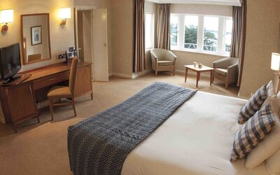 Harbour Heights Hotel