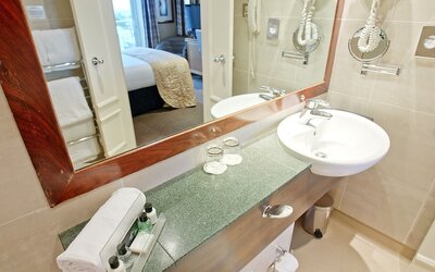 Harbour Heights Hotel