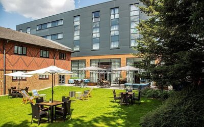 Garden with ample seating at Hilton Garden Inn Abingdon Oxford.