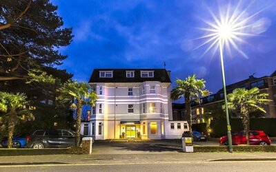 The Connaught Lodge