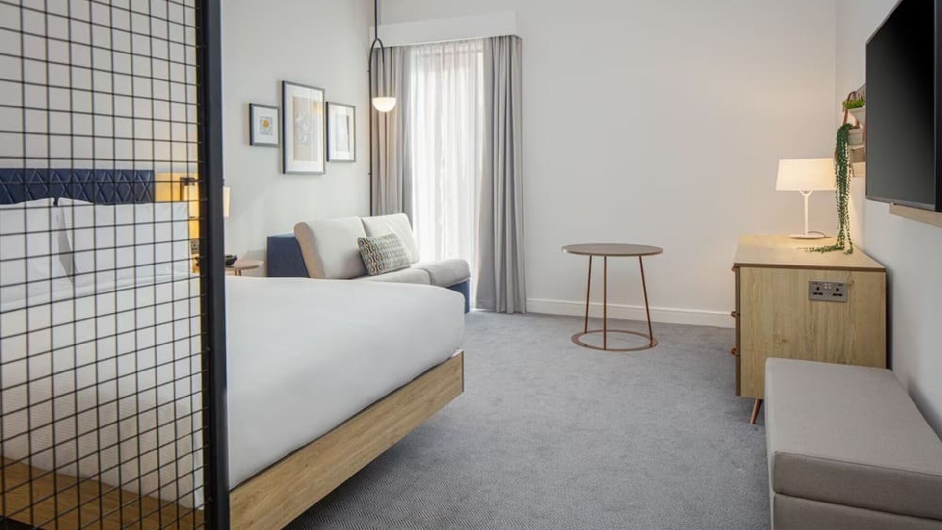 Day use room with natural light at Hilton Garden Inn Stoke On Trent.