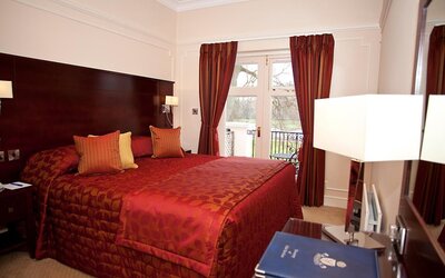Phyllis Court Members Club