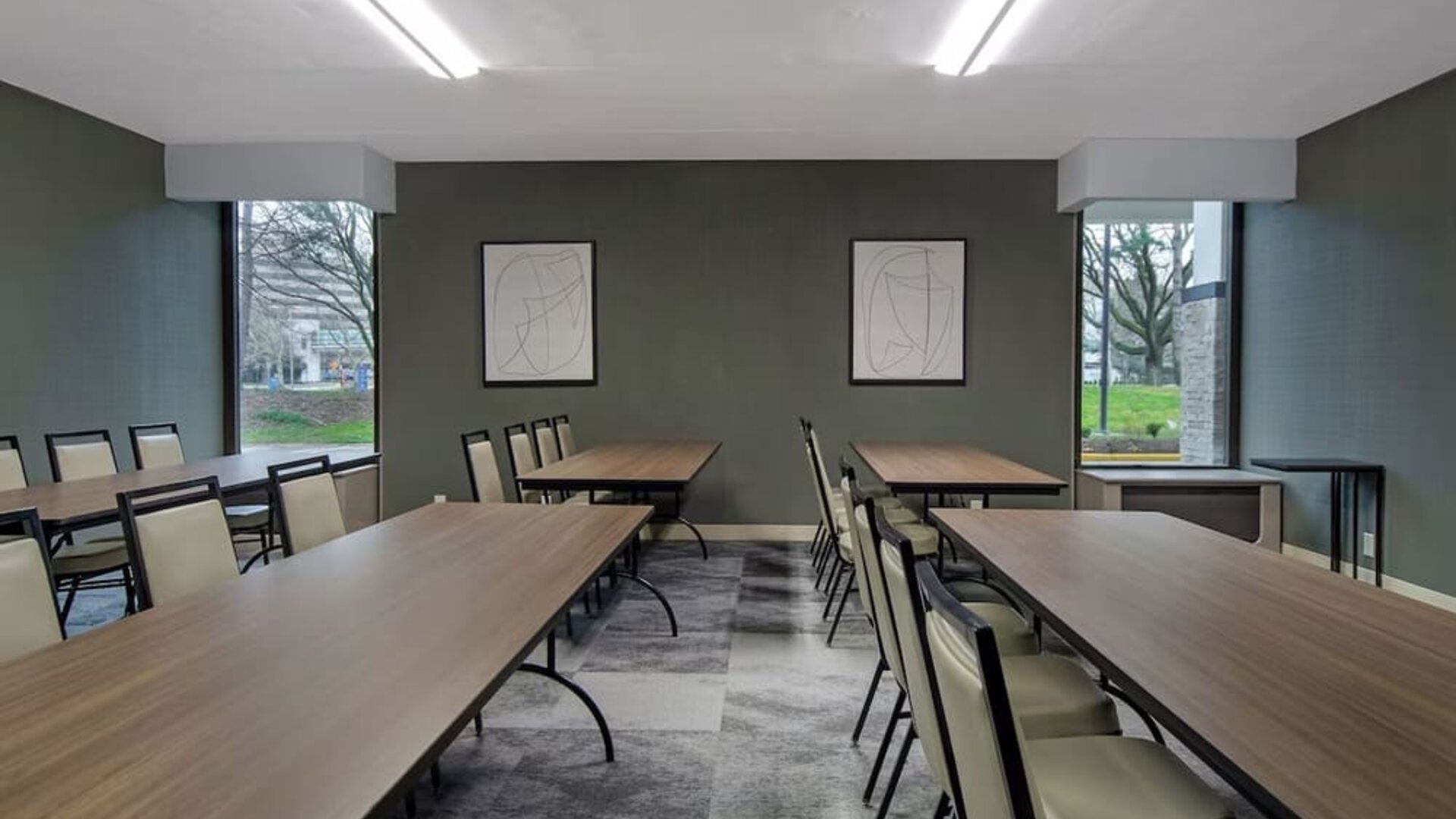 Meeting room at Best Western Plus Secaucus Meadowlands.