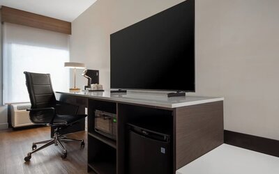 Work space at Best Western Plus Secaucus Meadowlands.