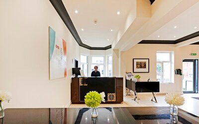 OYO The Baltimore Hotel