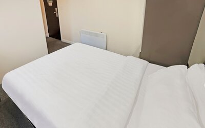 OYO The Baltimore Hotel