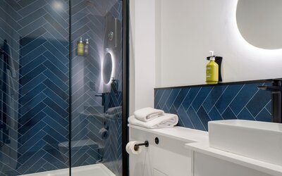Station Suites