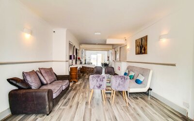 The Longlands Hotel