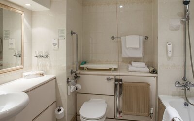 Holiday Inn Ipswich Orwell by IHG