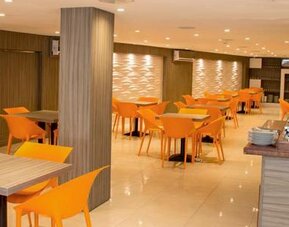 Hotel Ramada Panama Centro via Argentina