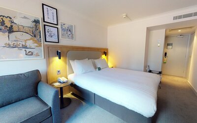 Holiday Inn Cambridge by IHG