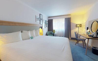 Holiday Inn Cambridge by IHG
