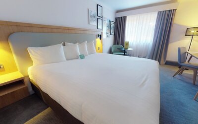 Holiday Inn Cambridge by IHG