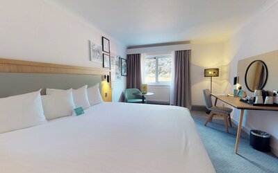 Holiday Inn Cambridge by IHG