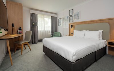 Holiday Inn Cambridge by IHG