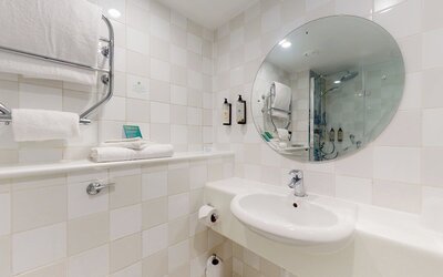 Holiday Inn Cambridge by IHG