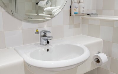 Holiday Inn Cambridge by IHG